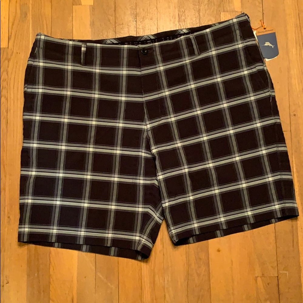 Tommy Bahama Shorts On Par Plaid Black